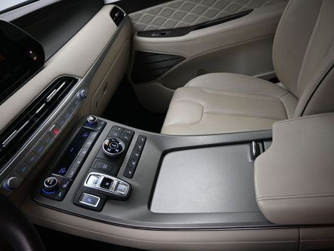 Used 2021 Hyundai Palisade Calligraphy image 19