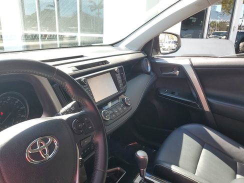 Used 2018 Toyota RAV4 Limited image 21