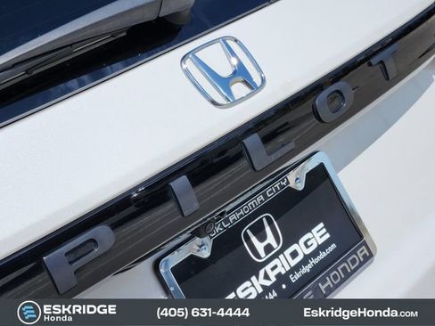 Used 2024 Honda Pilot EX-L image 11