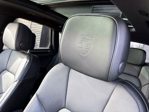 Used 2025 Porsche Macan Turbo image 21