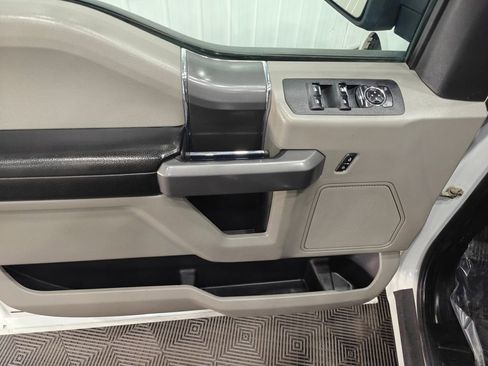 Used 2019 Ford F150 XLT w/ XTR Package image 40