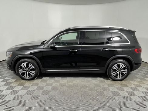 Used 2025 Mercedes-Benz GLB 250 image 2