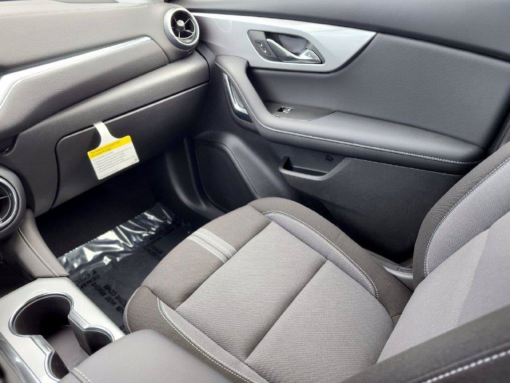 New 2026 Chevrolet Blazer LT w/ LPO, Floor Liner Package AWD/4WD image 13