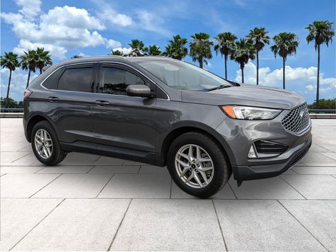 Certified 2023 Ford Edge SEL w/ Convenience Package image 2