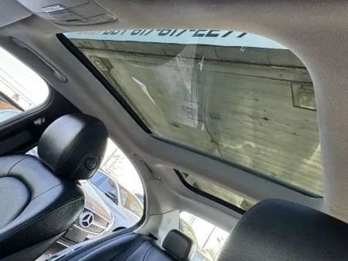 Used 2015 Mercedes-Benz C 300 Sedan image 17