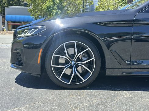 Used 2022 BMW 540i w/ M Sport Package RWD image 12