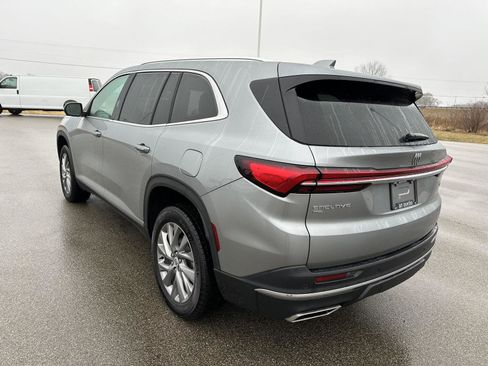 Used 2025 Buick Enclave Preferred image 3