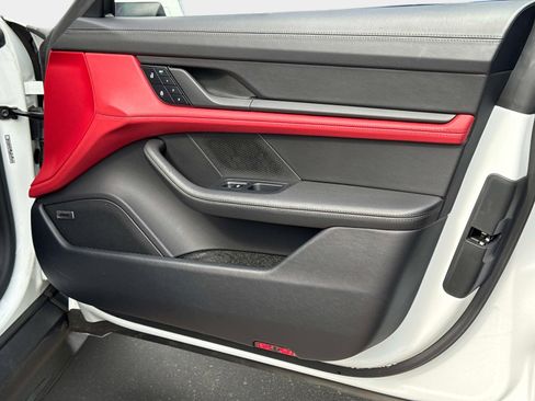 Used 2024 Porsche Taycan GTS image 24