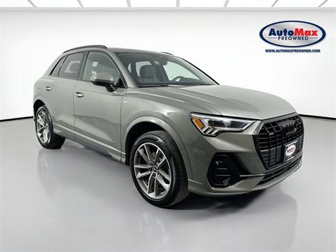 Used 2023 Audi Q3 2.0T Premium w/ Black Optic Sport Package image 1