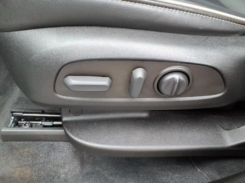 Used 2023 Chevrolet Traverse Premier w/ Redline Edition image 15