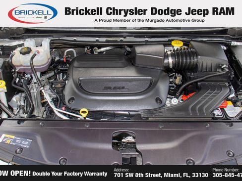 Used 2024 Chrysler Pacifica Touring-L FWD image 34