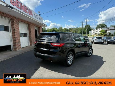 Used 2018 Chevrolet Traverse LS FWD image 5