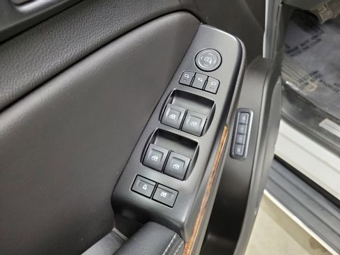 Used 2020 Chevrolet Tahoe Premier image 23