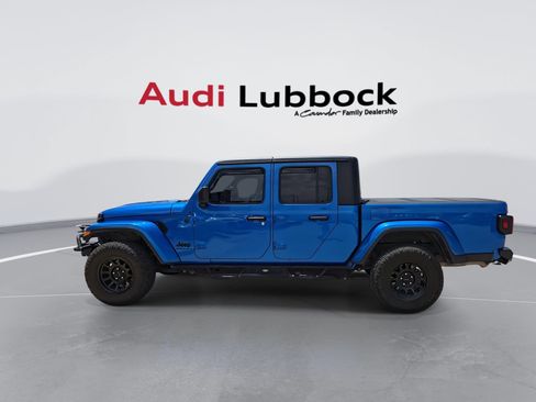 Used 2023 Jeep Gladiator Sport AWD/4WD image 6