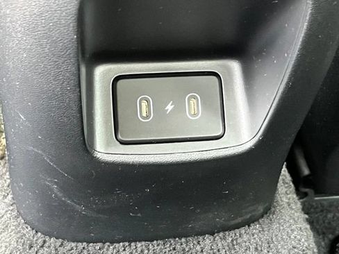 Used 2025 Hyundai Elantra Sport FWD image 11