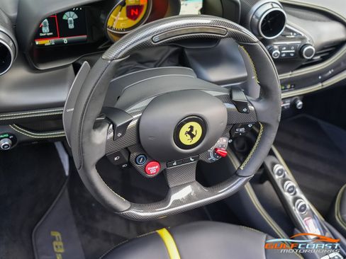 Used 2022 Ferrari F8 Tributo image 30