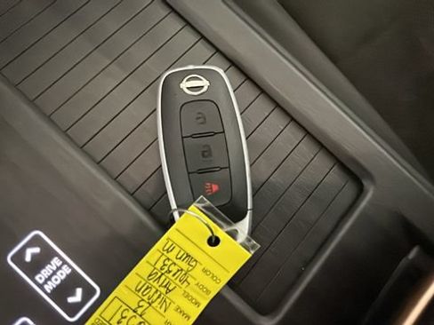 Used 2023 Nissan Ariya FWD image 21