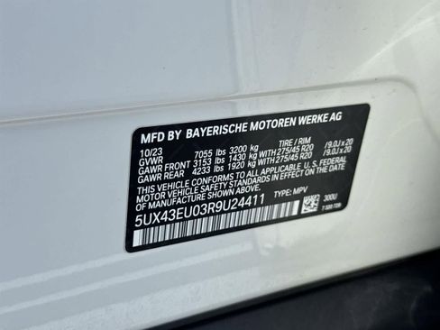 Used 2024 BMW X5 xDrive50e image 7