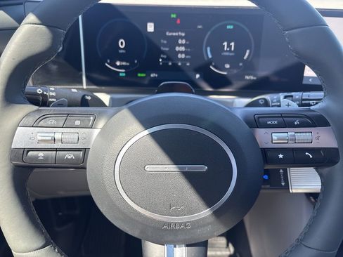 Certified 2025 Hyundai Tucson Limited image 23