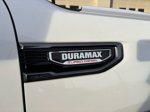 Used 2020 GMC Sierra 1500 AT4 w/ AT4 Premium Package image 5