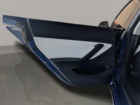 Used 2021 Tesla Model 3 Performance AWD/4WD image 19