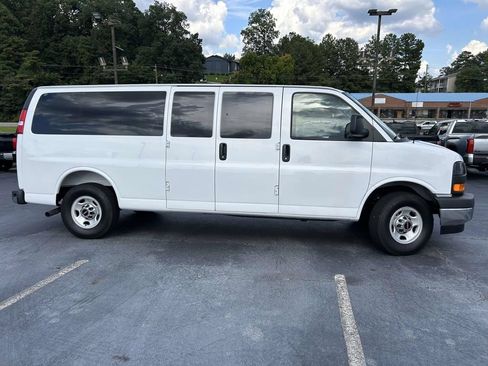 Used 2026 GMC Savana 3500 LT w/ LT Preferred Equipment Group RWD image 2