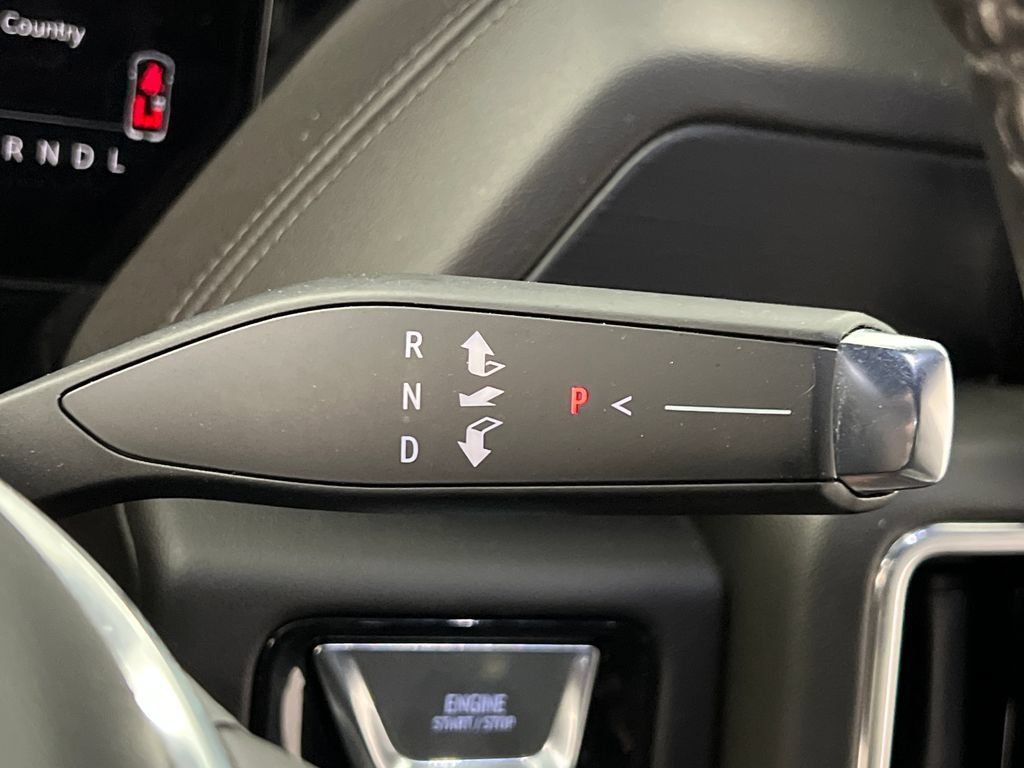 Used 2025 GMC Yukon XL Denali RWD image 55