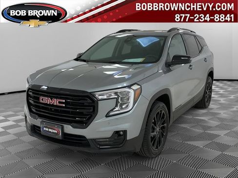 Certified 2024 GMC Terrain SLT w/ Infotainment Package II AWD/4WD image 1