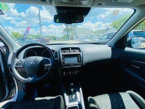 Used 2023 Mitsubishi Outlander Sport AWD image 7