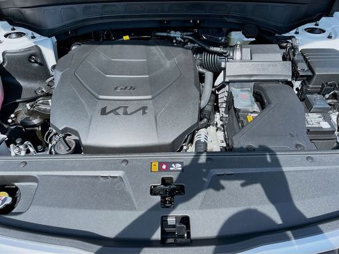 New 2025 Kia Telluride S image 8