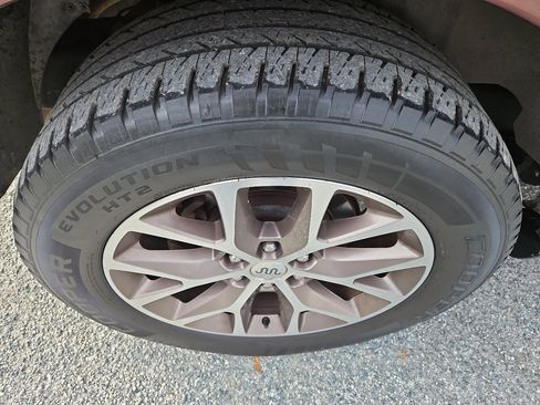 Used 2017 Ford Expedition King Ranch image 6