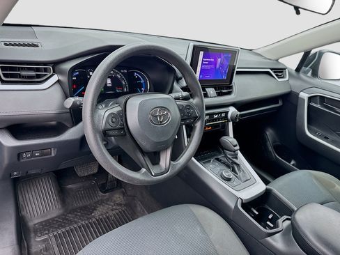Used 2023 Toyota RAV4 LE AWD/4WD image 7