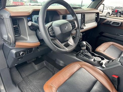 Used 2024 Ford Bronco Outer Banks image 21