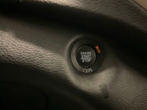 Used 2018 Jeep Cherokee Limited AWD/4WD image 21