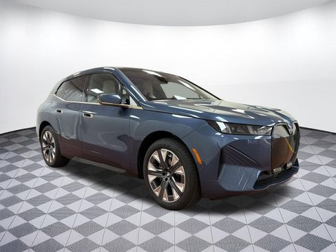 New 2026 BMW iX xDrive45 w/ Executive Package image 6