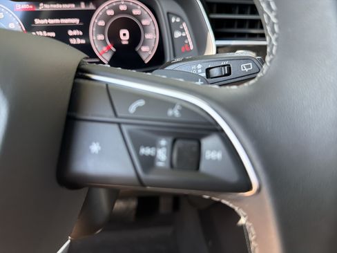 Used 2023 Audi Q8 Premium Plus AWD/4WD image 19