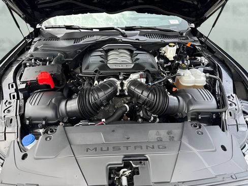 Used 2025 Ford Mustang GT Premium RWD image 28