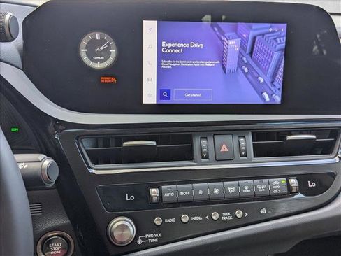 Used 2023 Lexus ES 350 w/ Premium Package image 10