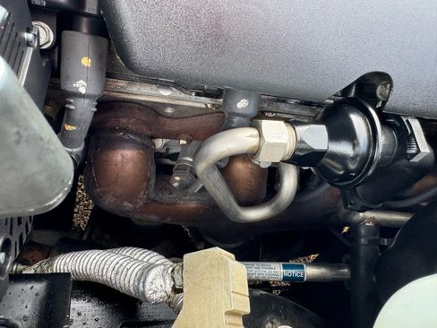 Used 2000 Chevrolet Corvette Convertible w/ Memory Pkg image 45