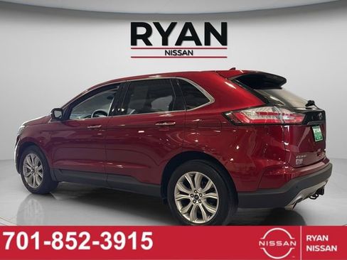 Used 2019 Ford Edge Titanium w/ Equipment Group 301A AWD/4WD image 15