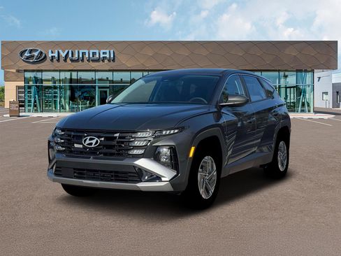 New 2026 Hyundai Tucson Blue SE image 1