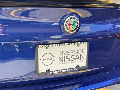 Used 2022 Alfa Romeo Giulia Ti w/ Active Assist Plus Package AWD/4WD image 34