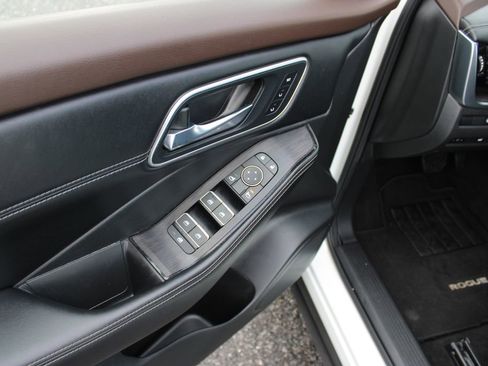 Used 2022 Nissan Rogue Platinum w/ Head-Up Display Package image 26