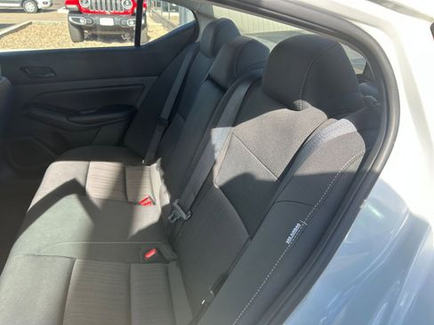 Used 2025 Nissan Altima 2.5 SV image 24