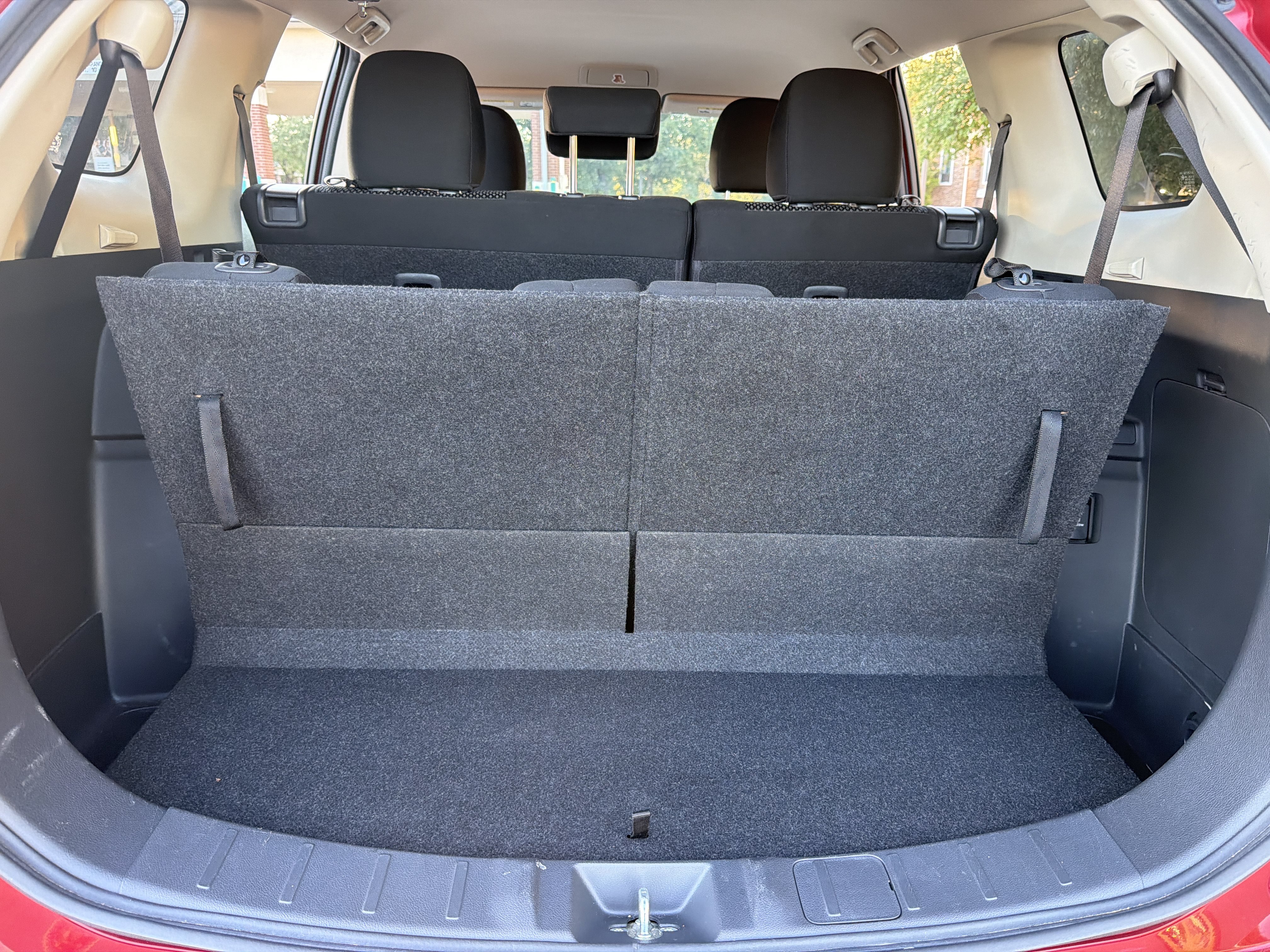 Used 2018 Mitsubishi Outlander SE FWD image 16