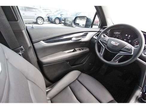 New 2025 Cadillac XT5 Premium Luxury w/ Technology Package image 8