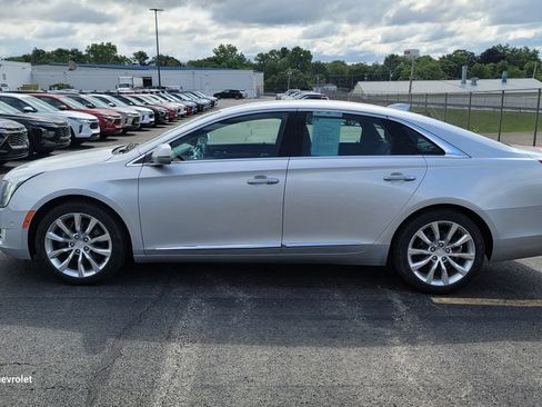Used 2017 Cadillac XTS Luxury FWD image 3