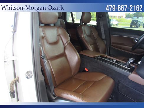 Used 2020 Volvo XC90 T6 Momentum w/ Protection Package Premier AWD/4WD image 38