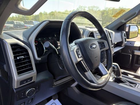 Used 2020 Ford F150 Lariat w/ Equipment Group 502A Luxury AWD/4WD image 29