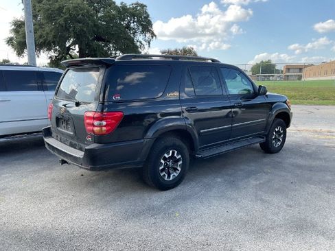 Used 2004 Toyota Sequoia Limited RWD image 5